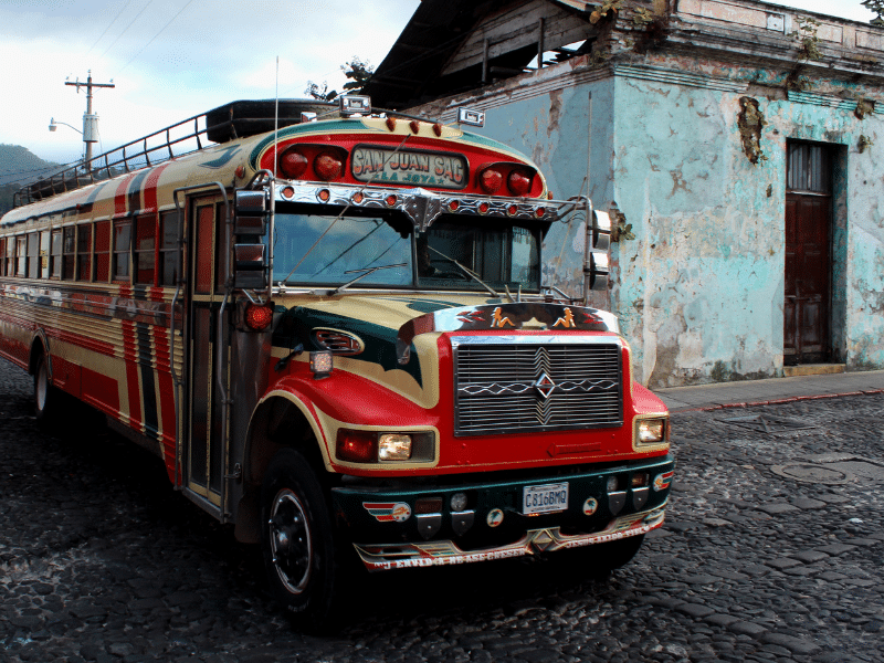 Csirkebuszok Guatemalában_-minimag