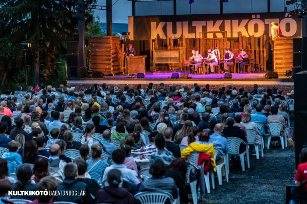 Kultkikötő