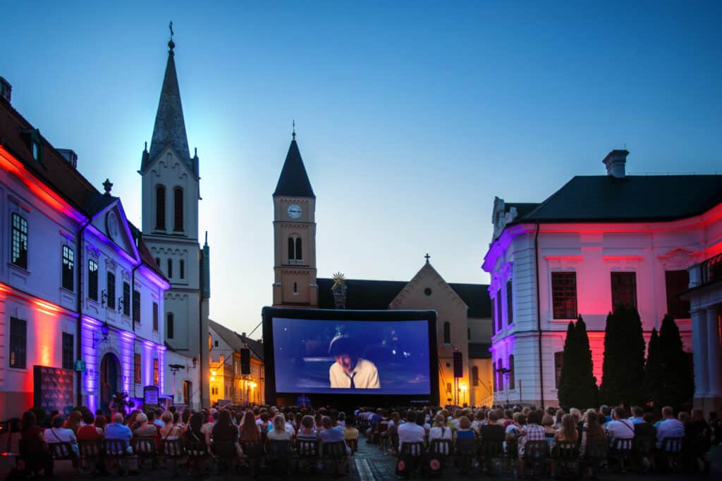 FORGASS A MOBILODDAL A CINEMIRA VIDEÓVERSENYRE!