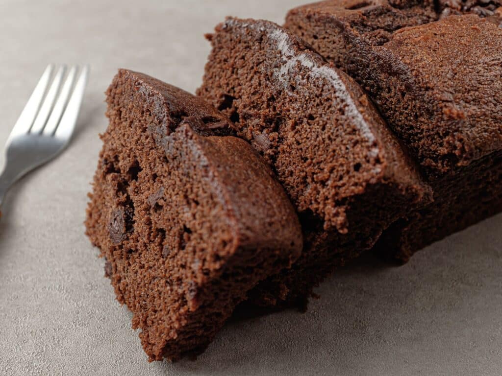 Két hozzávalós csokoládékrém-torta 6 adag