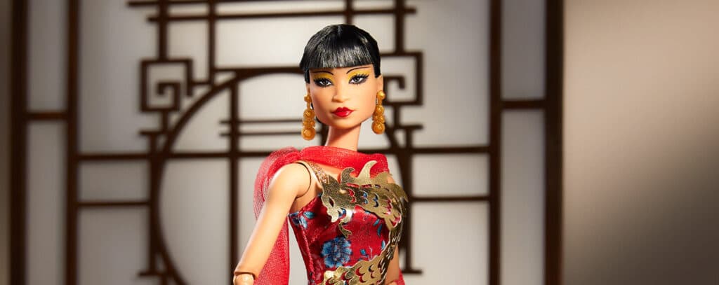 Anna May Wong úttörő kínai-amerikai színészt saját Barbie babájával tüntették ki