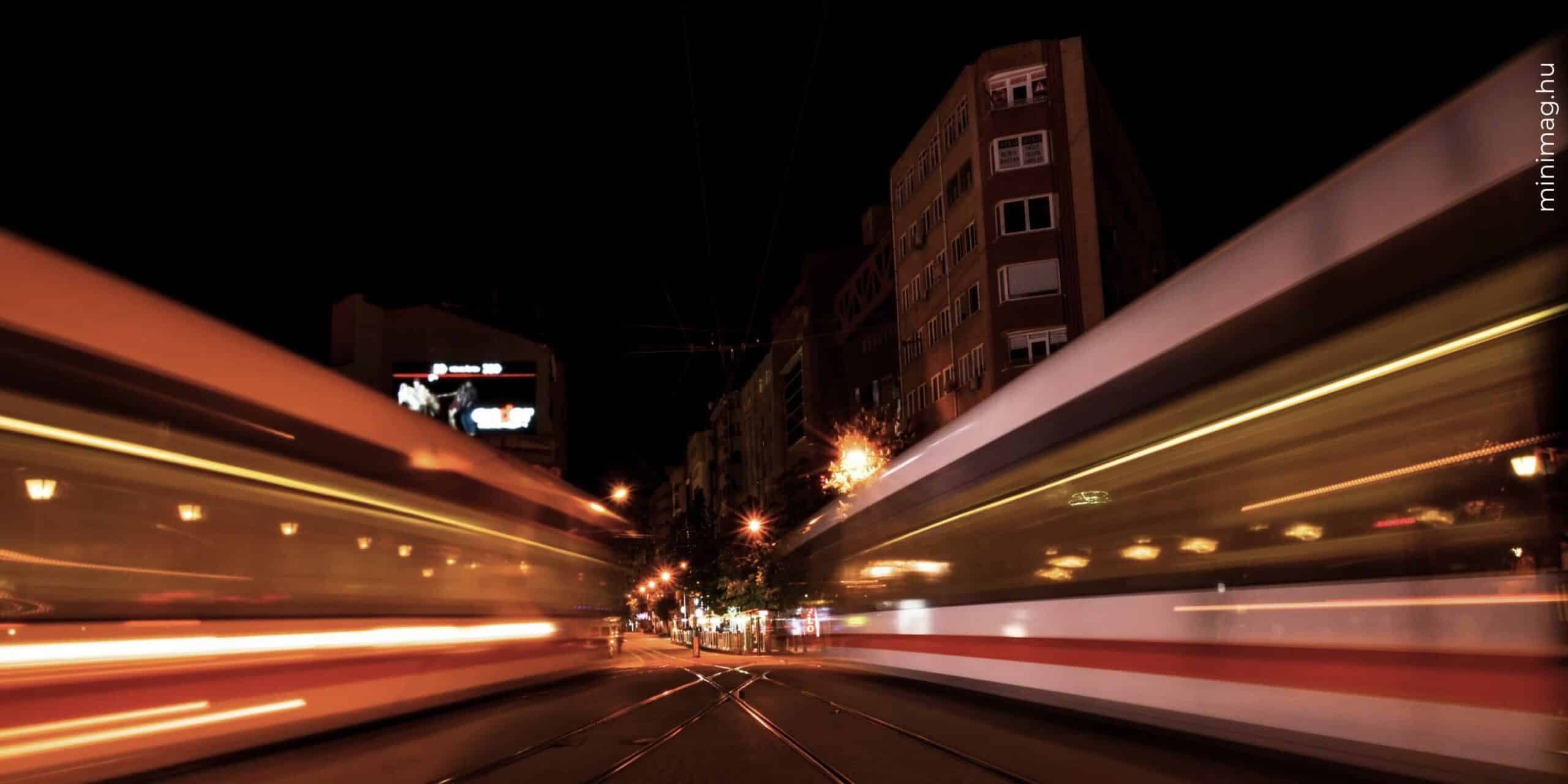 ejszakai-vonat-kiskamasszal-