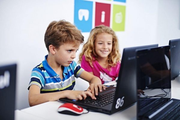 Magyar módszerrel tanítják programozni az amerikai gyerekeket