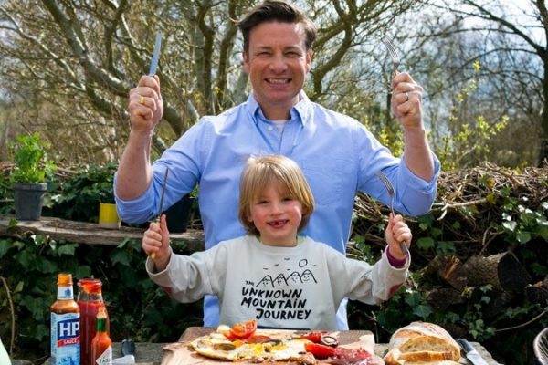 Jamie Oliver felesége az instán mutatja meg
