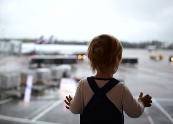 A gyerekkel való utazás legnagyobb kihívása: Baby jetlag és annak kezelése