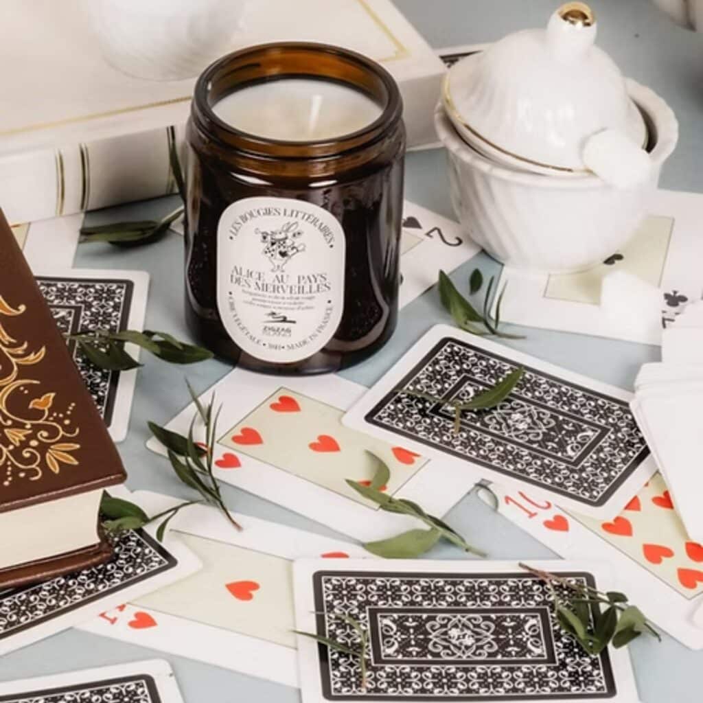 Alice Csodaországban gyertya