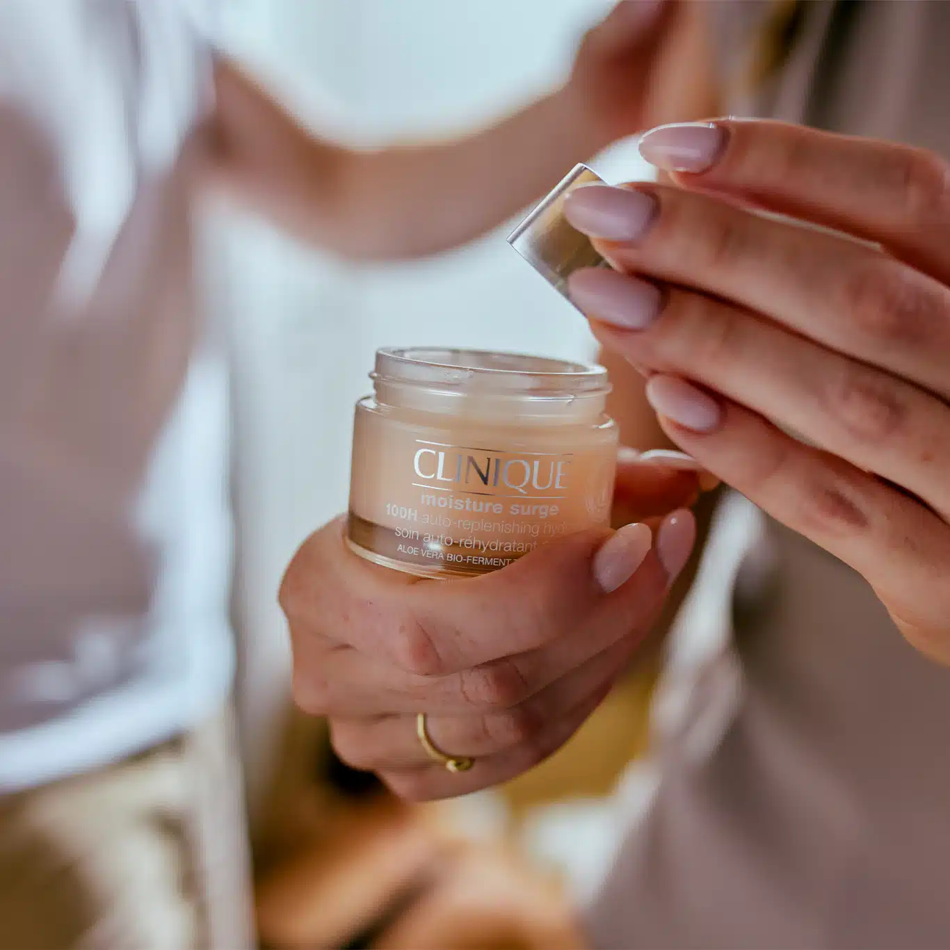 Clinique
Moisture Surge™ 100H Auto-Replenishing Hydrator