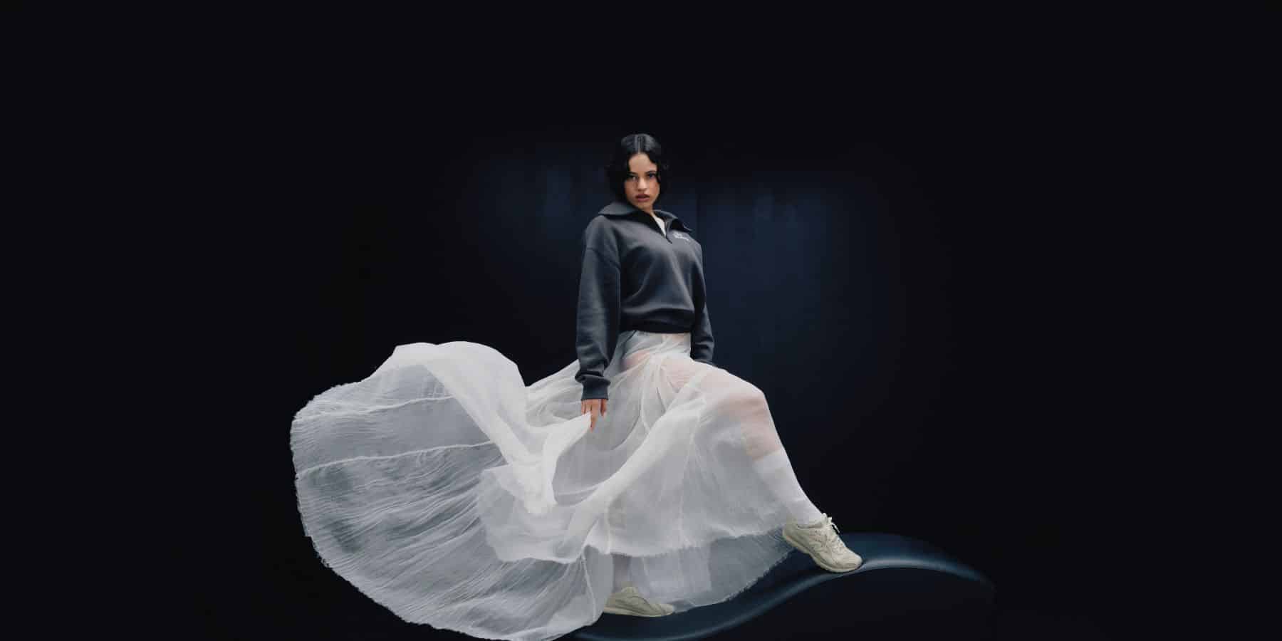 Rosalía x New Balance 204L