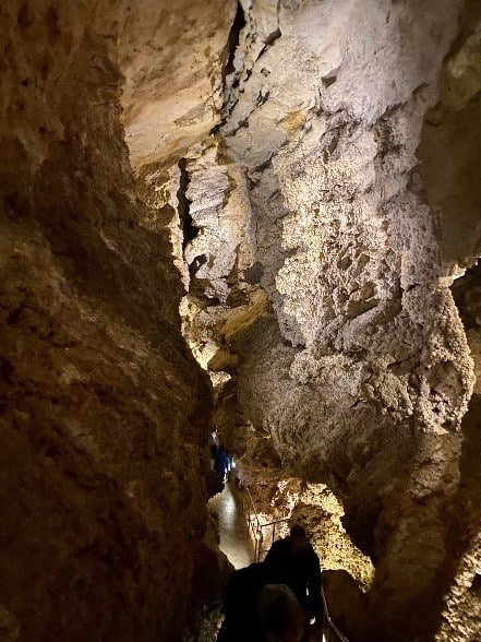 Szemlő-hegyi barlang 